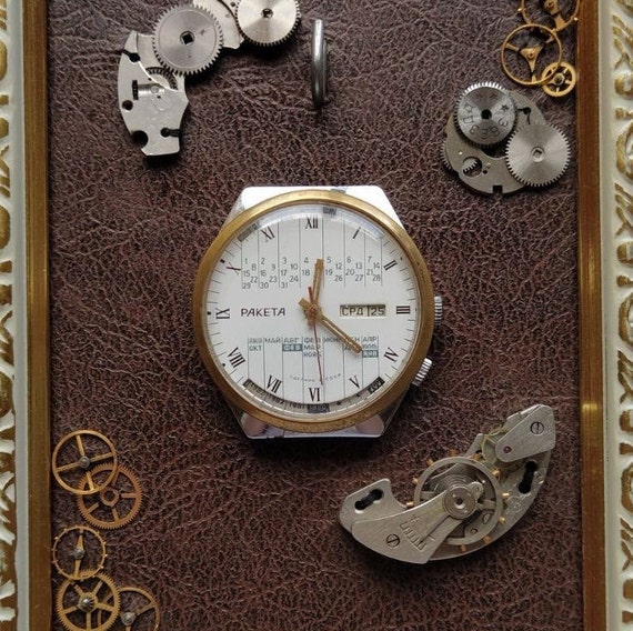 Vintage watch raketa College