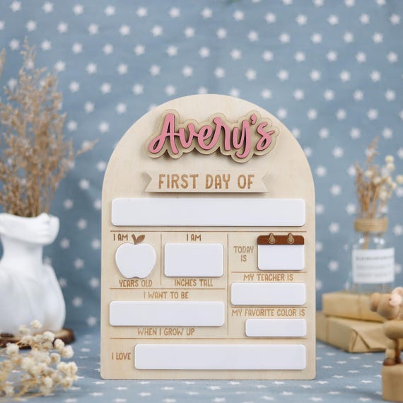 Interchangeable Personalized Name Back to School Board, First & Last Day Of School Reusable Wooden Board, Photo Prop with Milestone Tags