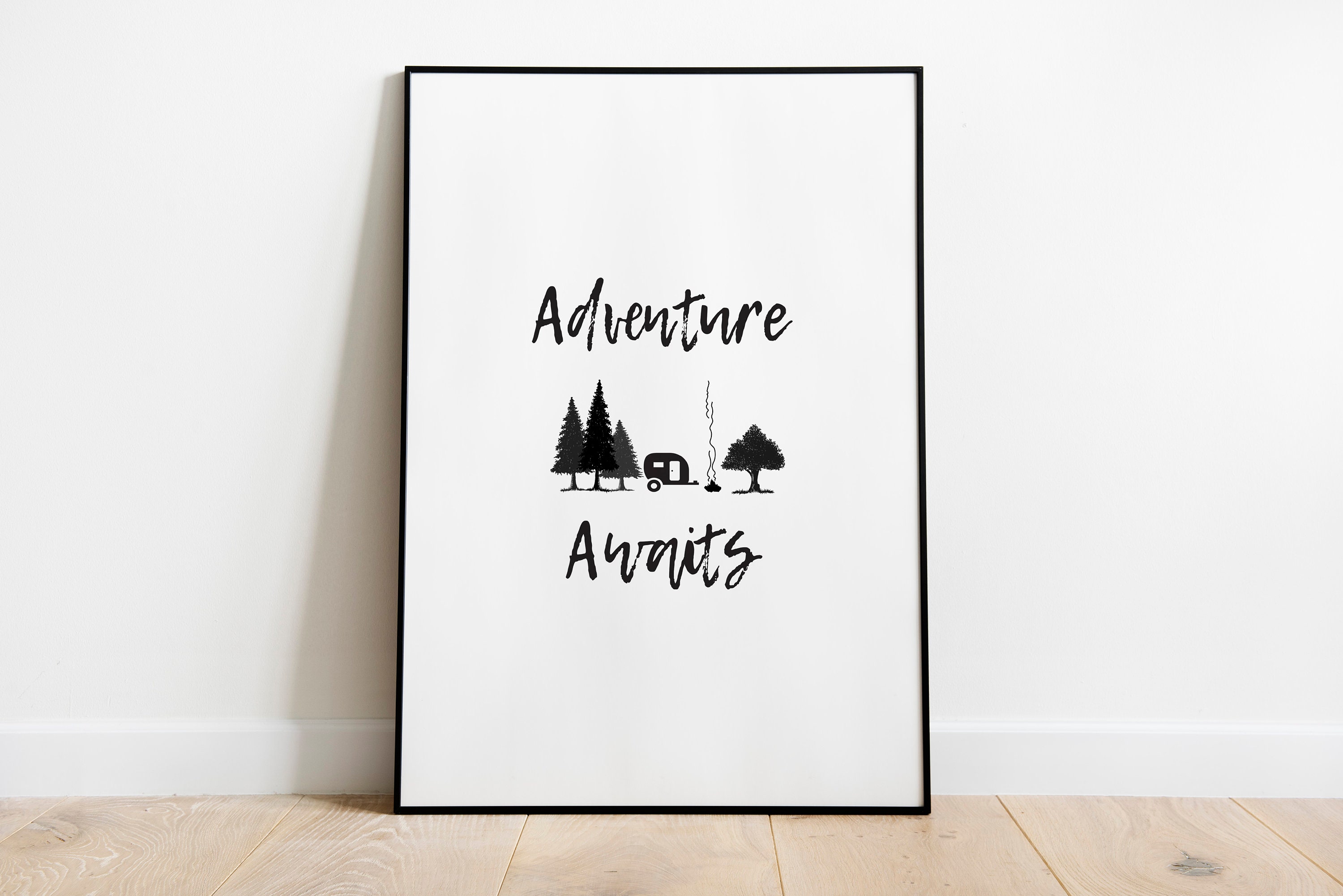 Cartello Decorativo Parete 'Adventure Awaits' - Legno Rustico Con Cornice, 61x20 Cm, Prodotto Negli USA