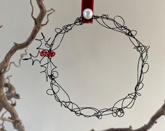Handmade Festive Wire Micro Wreath-Rustic wall hanging-Christmas decoration-seasonal home decor