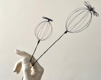 Handmade Wire Poppy Seed Head-Giant flower-Contemporary wirework sculpture-Everlasting floral arrangement-Wire flower-New Home gift
