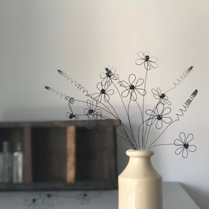 Handmade Wire Daisy Flower Bouquet-everlasting flowers- arrangement-housewarming gift-Summer bouquet-gift her for