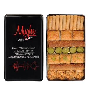 Mughe Gourmet Luxury Assorted Turkish Baklava Pastry Gift Tin Box 600g / 1.32lb (38-40 pcs)  Handmade Bitesize Baklawa Sweet