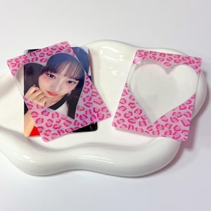 Marco para tarjeta fotográfica K-pop, marco decorativo Gyaru de leopardo rosa, accesorios para tarjetas fotográficas K-pop, papelería coreana, tarjeta de carga superior decorativa K-pop, tarjeta de carga superior K-pop