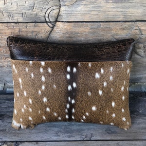 Axis Hide Pillows