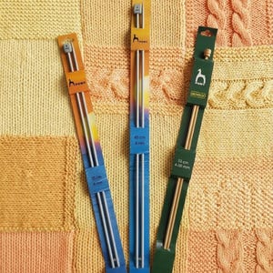 4,5 mm PONY Breinaalden met knopen/ Set van 2/ Aluminium 35 cm en 40 cm/ Bamboe 33 cm/ Verschillende materialen