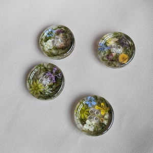 Floral and Moss 30mm Handmade Buttons in pieces (not sets)/ Epoxy resin buttons/ Lipped round buttons/ 4-hole buttons/ Gift nature lover