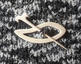 Shawl Pin, White Dyed Shawl Pin, Wooden Shawl Pin, Scarf Pin, Medieval shawl pin, Needle Buckle, Gift for daughter, Gift for sister, Gift