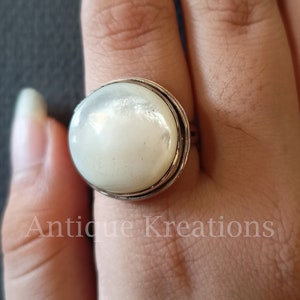 Mother Of Pearl Round Ring, 925 Sterling Silver Ring, Pearl Ring With Reflection, Pearl Ring, Gift For Him, Gift For Her, Anniversary Gift