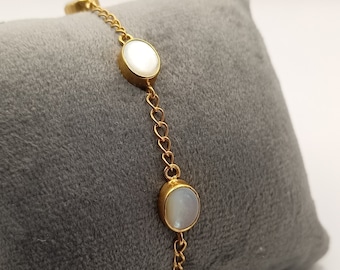 14k Gold Chain Bracelet, Natural Mother of Pearl, Adjustable