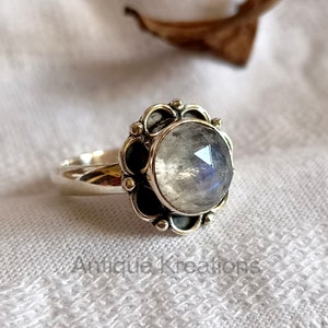 Natural Moonstone Ring, Engagement Ring, 925 Sterling Silver Ring, Rainbow Moonstone Ring, Gifts For Her, Gift For Mom, Mothers day Gift