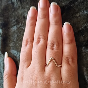 V Ring, Chevron Ring, 925 Sterling Silver Ring, Knuckle Ring, Stacking Ring, Silver Chevron Ring, Midi Ring, V shaped Ring, Gift For Her
