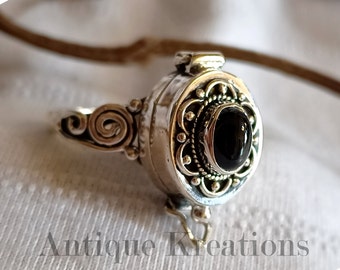 Black Star Sterling Silver Poisoner Ring: Bali Locket Keepsake
