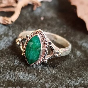 Smaragdgroene ring, handgemaakte smaragdgroene ring, 925 sterlingzilveren ring, alledaagse meisjes dragen ring voor vrouwen, cadeaus voor haar, jubileumcadeaus