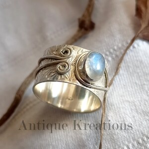 Rainbow Moonstone Ring, 925 Sterling Silver Ring, Women Handmade Anxiety Rings, Meditation Ring, Rainbow Moonstone Jewelry, Gift For Her