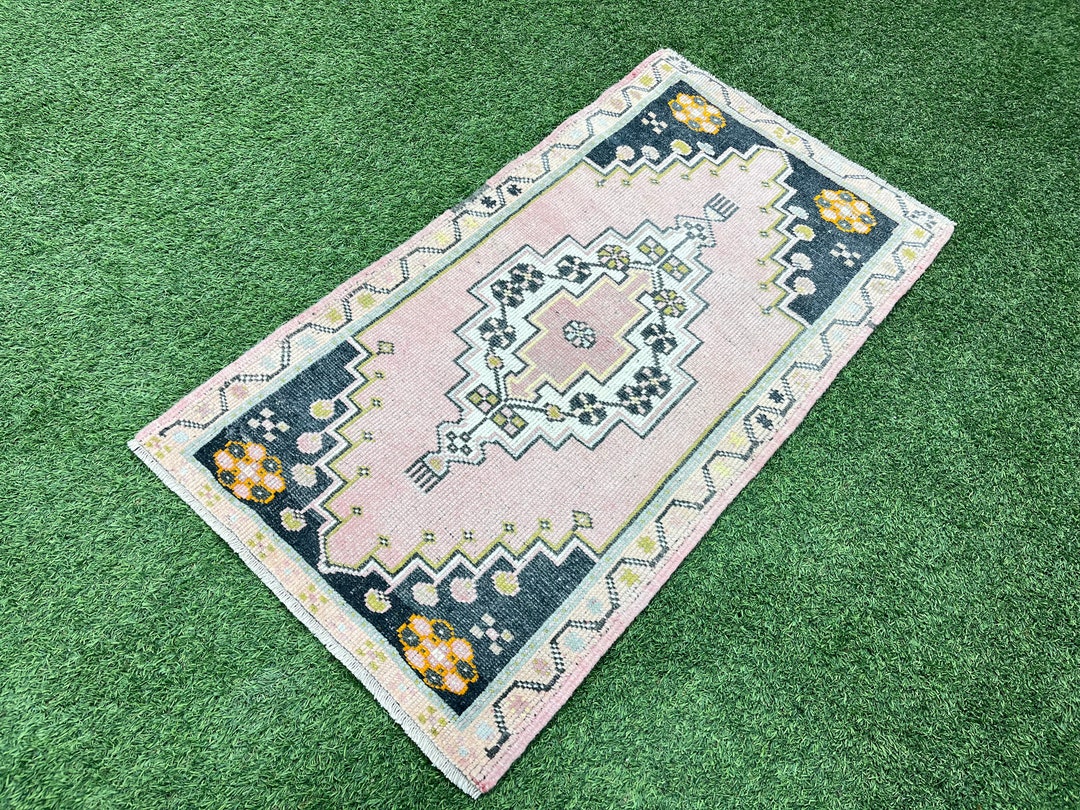 Vintage Turkish Rug,low Pile Rug,distresed Turkish Oushak Rug,pale Rug ...