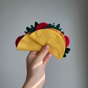 Felt Tacos: Play Food for Play Kitchen