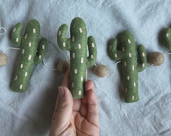 Cactus Garland Felt Balls,Cactus Baby Shower Decor,Cactus Party Decor,Cactus Banner,Cactus Nursery Garland,Boho Party Decor,Hanging Cactus