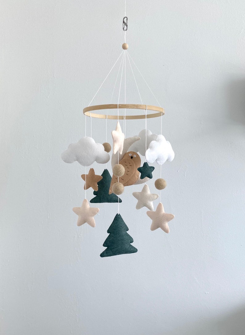 Baby Mobile Owl crib mobile Nursery Natural Baby Neutral Gender Baby Mobile Green Nursery Woodland Mobile Girl Boy Moon and Stars Mobile