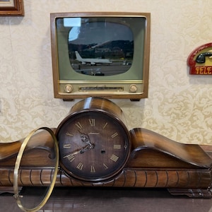 Antique Anker mantel clock, double winding, gong chime, excellent condition, all functions working, vintage mechanical mantel, decor clocks