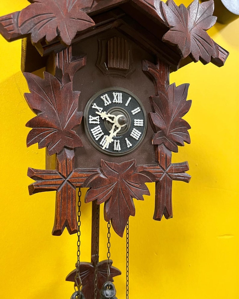 Antique German Cuckoo Clock With Wooden Case | 27x20 Cm | Collectible ...