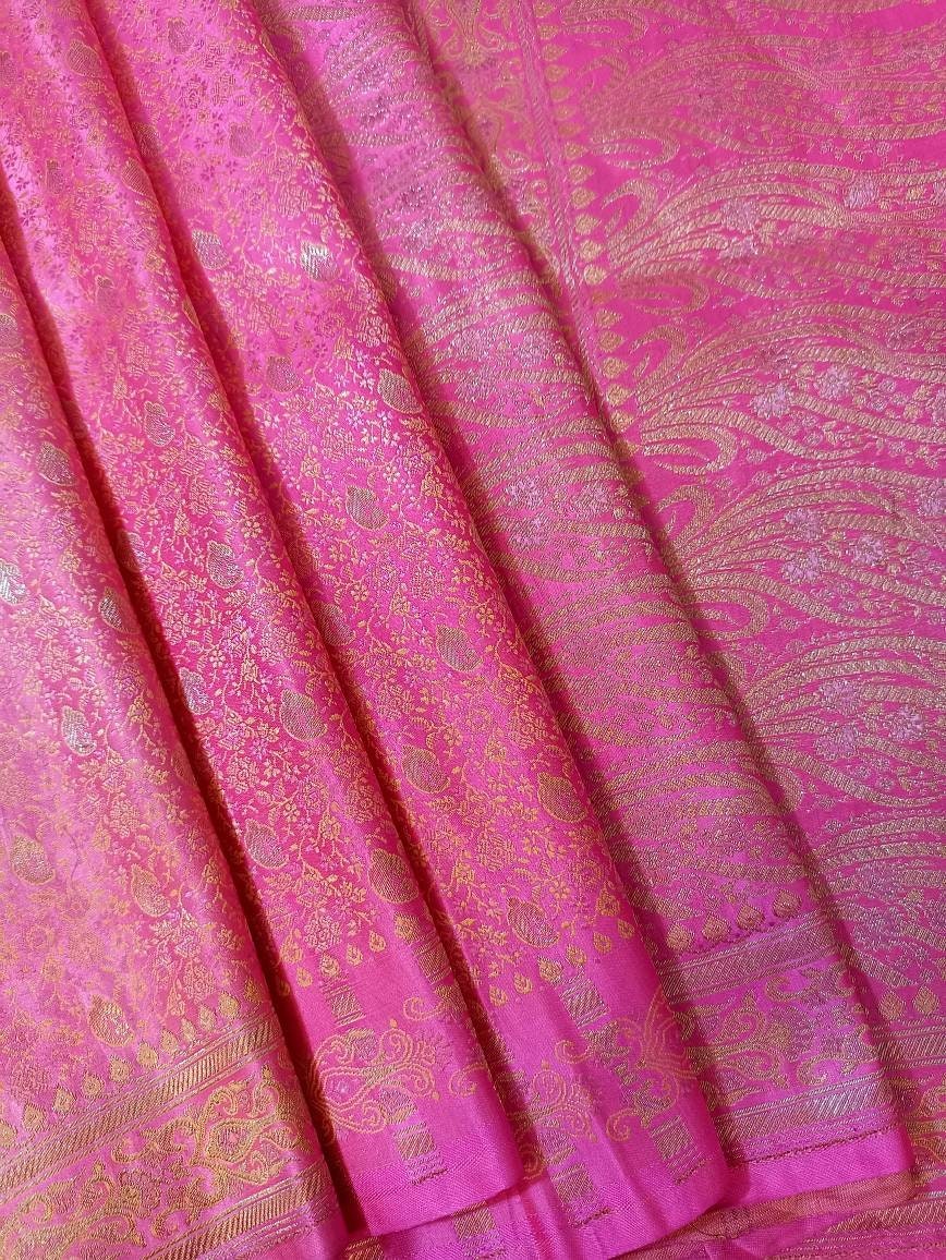 Sushila Vintage Dark Pink Scrap Saree 100% Pure Silk Printed floral Sari  Fabric