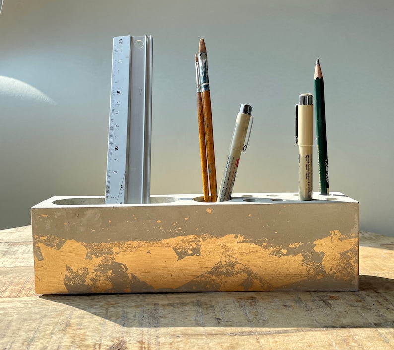 Schreibtischorganizer aus Beton mit Blattgold Bild 10