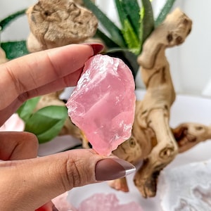 Raw Gemmy Rose Quartz Crystal: High-Grade Pink Gemstone for Love & Healing