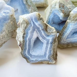 Blue Lace Agate Raw Cluster – Natural Crystal for Calming Energy, Throat Chakra Healing, and Meditation
