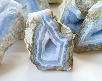 Blue Lace Agate Raw Cluster – Natural Crystal for Calming Energy, Throat Chakra Healing, and Meditation