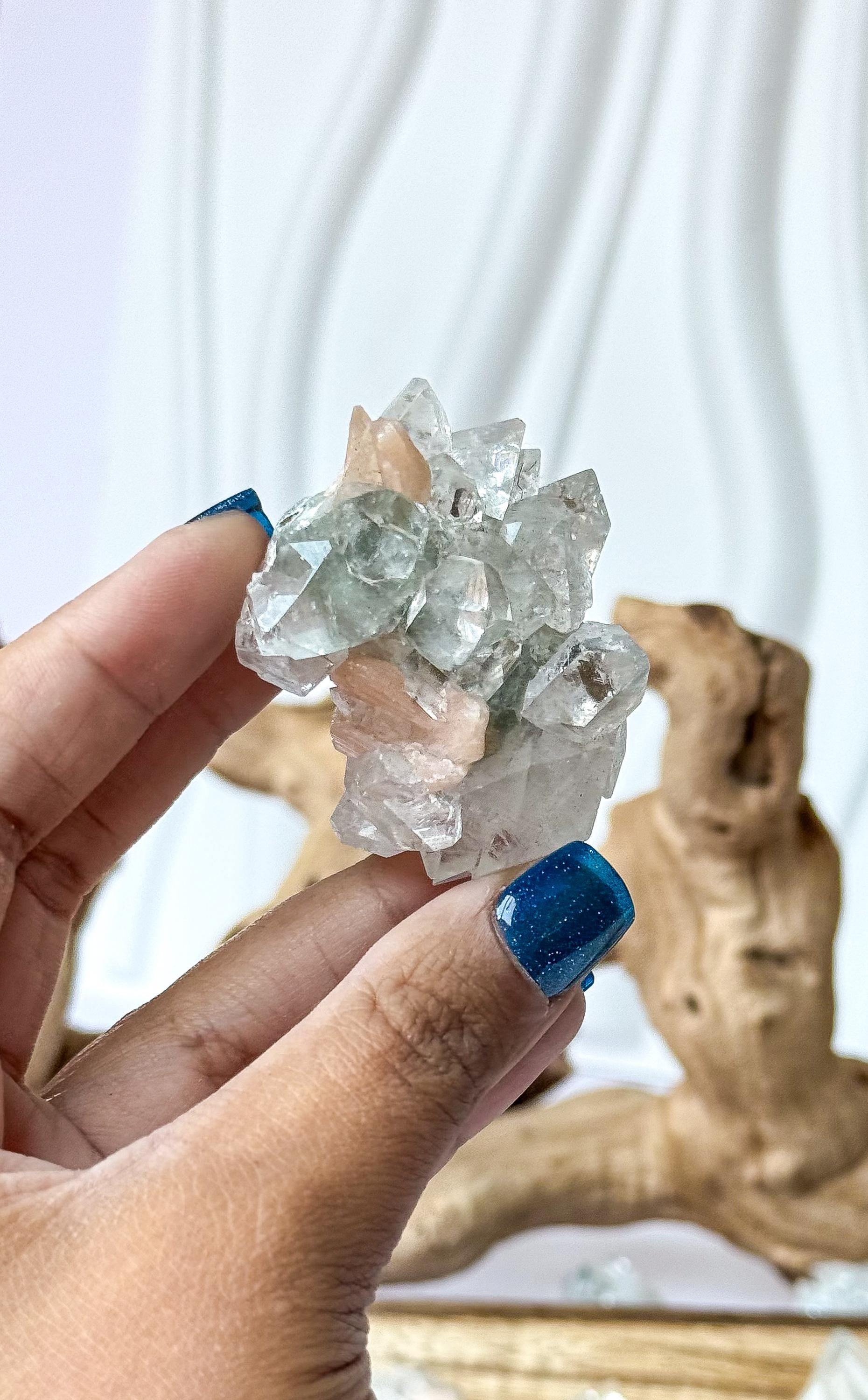 Cristal Pointu D'Apophyllite AAA+ - Gemme étincelante - Inde - 234