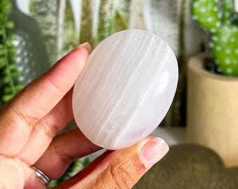 UV-Reaktiver Mangano Calcit Handstein: Rosa Heilstein