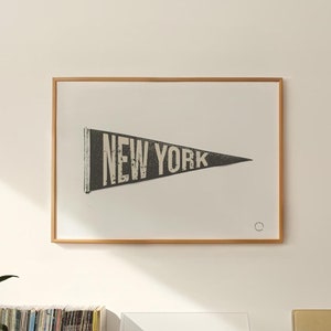 New York Pennant Flag Print, New York City Poster, NYC Black White, Vintage New York Wall Art Name Pennant Flag Custom Pennant City Print