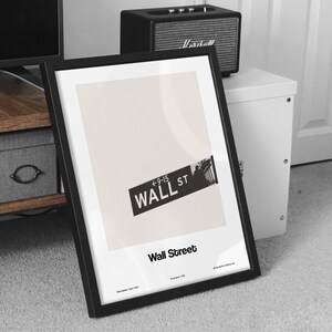 Cartel de Wall Street, Wall Street Sign Manhattan New York Print, Wall Street Lower Manhattan NYC Photo Wall Art Minimalist Custom City Print imagen 2