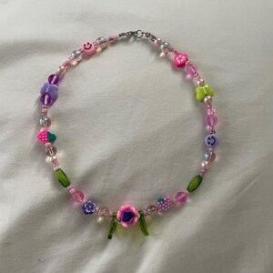 Y2K Flower Beaded Necklace
