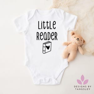 Body Little Reader per neonati, maglietta carina per neonati, idea regalo per baby shower, regalo per amanti dei libri, regalo per neomamme, abiti da topo di biblioteca. Adoro leggere.