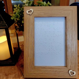 Poème encadré en braille. Cadeau braille. Cadeaux en braille. Idées cadeaux en braille. Message encadré en braille personnalisé. Cadeau en braille pour la Saint-Valentin