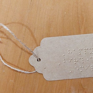 Etichette regalo di compleanno in Braille. Idee regalo in Braille
