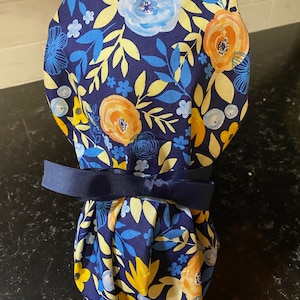 Floral Ponytail Scrub Cap-Floral Scrub Hat-Scrub Cap with buttons--Navy Floral Scrub Hat-Ponytail Scrub Hat- Surgical Scrub Cap-OR Scrub Cap