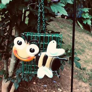 Wild Bird Suet Bird Feeder-Bee Suet Bird Feeder-Yard Art Bird Feeder-Wild Bird Feeder-Metal Bee Bird Feeder- Cute Bumblebee Feeder- Cute Bee