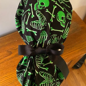 Skeleton Scrub Hat-Glow in The Dark Skeleton Scrub Cap-Ponytail Scrub Hat-OR Surgical Hat-X-ray Scrub Cap- HAlloween  Scrub Cap- Orthopedics