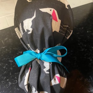 Teckel Gommage Chapeau-Chien Gommage Casquette-Gommage Queue de Cheval Ajusté Chapeau-Infirmière Casquette-Chapeau d’allaitement-Casquette d’allaitement-Gommage pour femmes-Gommage pour femmes Cap-Weiner Chien