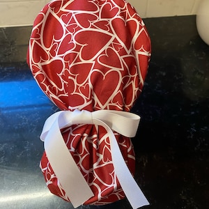 Valentines Scrub Cap-Heart Scrub Cap- Valentine&#39;s Day Scrub Hat- Valentines Surgery Cap- Women&#39;s Ponytail Scrub Cap- XOXO Scrub Cap-