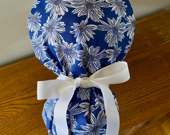 Daisy Scrub Hat-Floral Scrub Cap-Scrub Hat-Scrub Cap with buttons- Daisy OR Scrub Cap -Floral Surgery Cap-Scrub Hat with Buttons