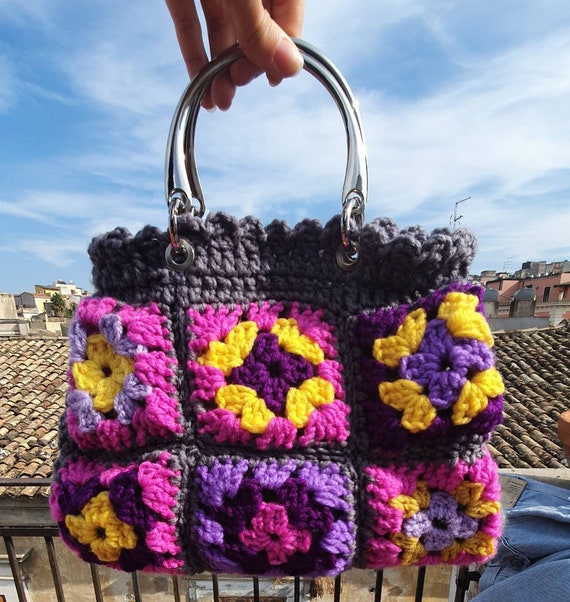 Borsa Uncinetto Granny Square Crochet Bag Manici in Metallo Color Argento  Fatta a Mano Artigianale Fodera Interna Bag Wool 