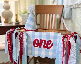Blue Buffalo ONE High Chair Scalloped Pendant with Birthday Hat