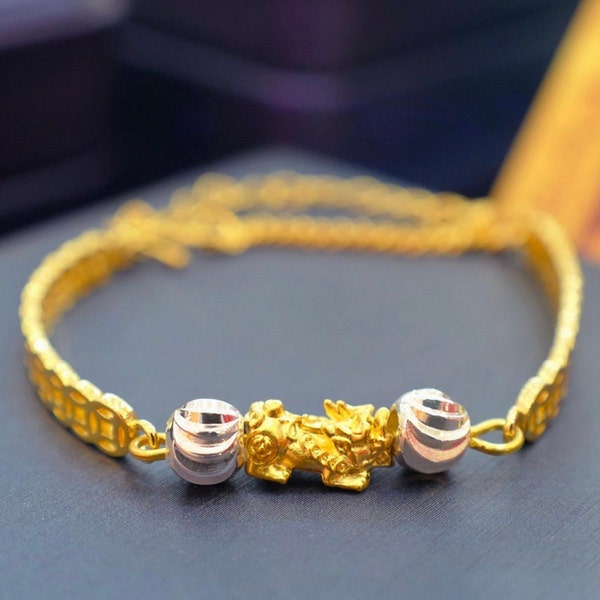 24 k Real gold Pixiu wrist with Chinese pattern, Help with trade and get rich,Take a chance,Fortune ,Pay off debt ,Never run out of money