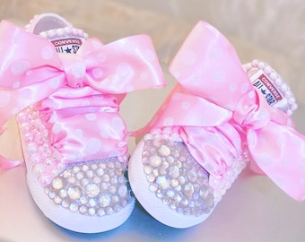 Converse à paillettes personnalisées pour bébé | Chaussures roses en strass et perles | Baskets d'anniversaire couleur barbe à papa | Chaussures scintillantes pour bébé fille | Cadeau personnalisé
