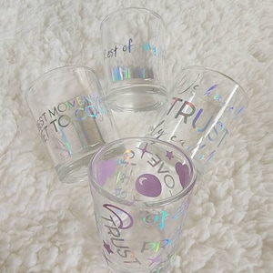 BTS [Colección hasta 2025] - Set de vasos de chupito TRUST