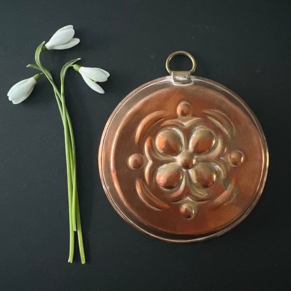 Vintage Blumen Kupferform